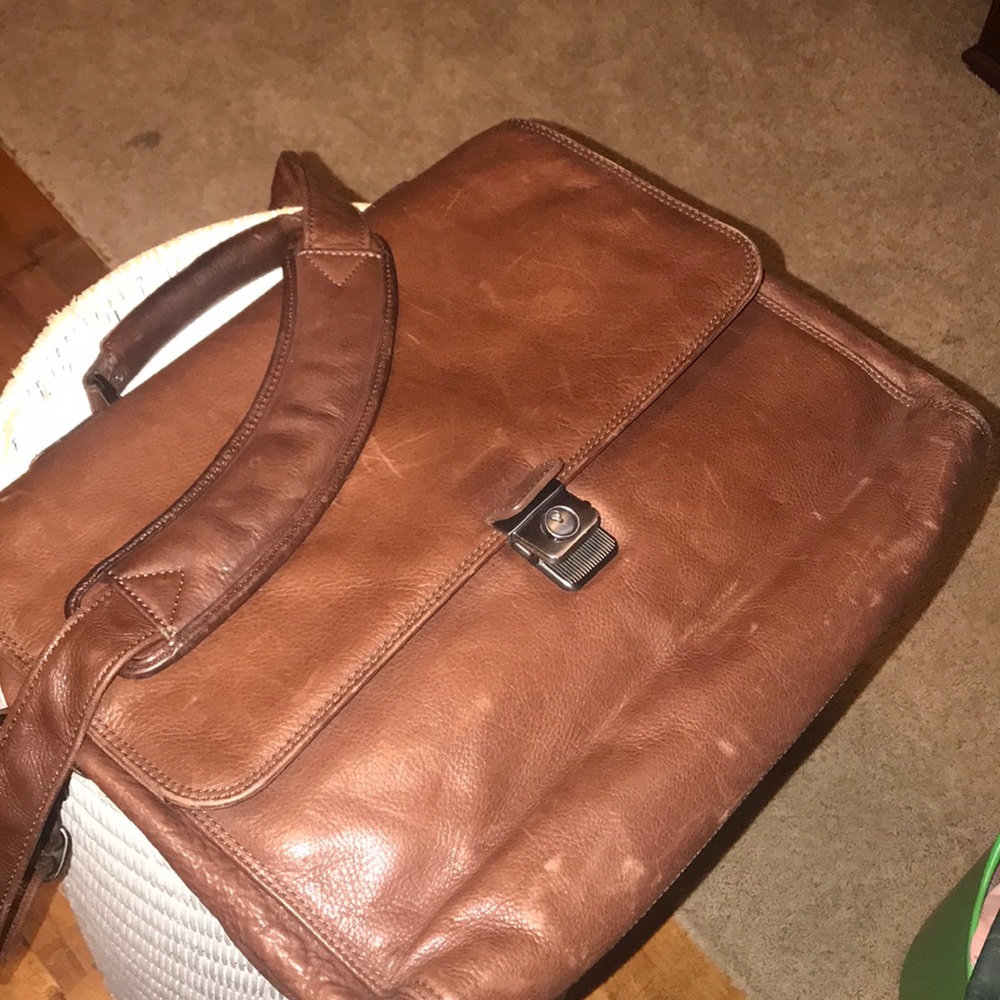 Leather Shoulder laptop bag//briefcase